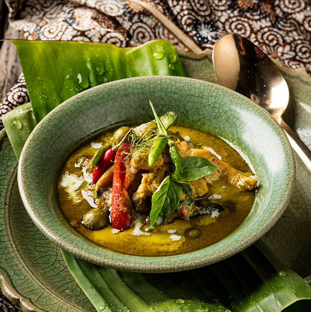 Thai Food-Green Chicken Curry (แกงเขียวหวานไก่)